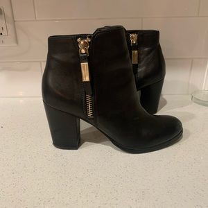 Black genuine leather Aldo ankle boots